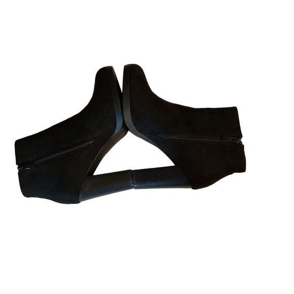 Too Moda Women’s chunky heeled ankle bootie/boot with side zipper. Size 10 - Picture 2 of 9